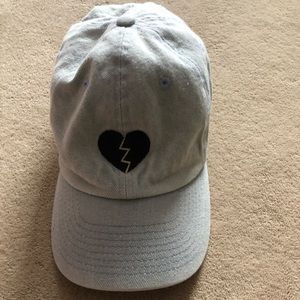 Heartbreak Hat from Tilly’s